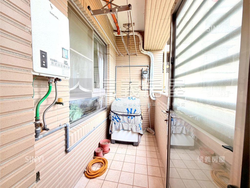 淡江有約面溪３房數年難遇房屋室內格局與周邊環境