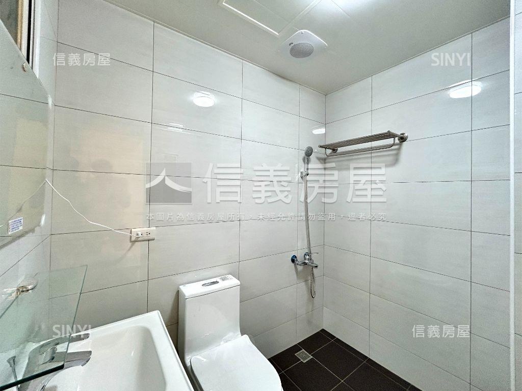 民有街方正門面一樓房屋室內格局與周邊環境