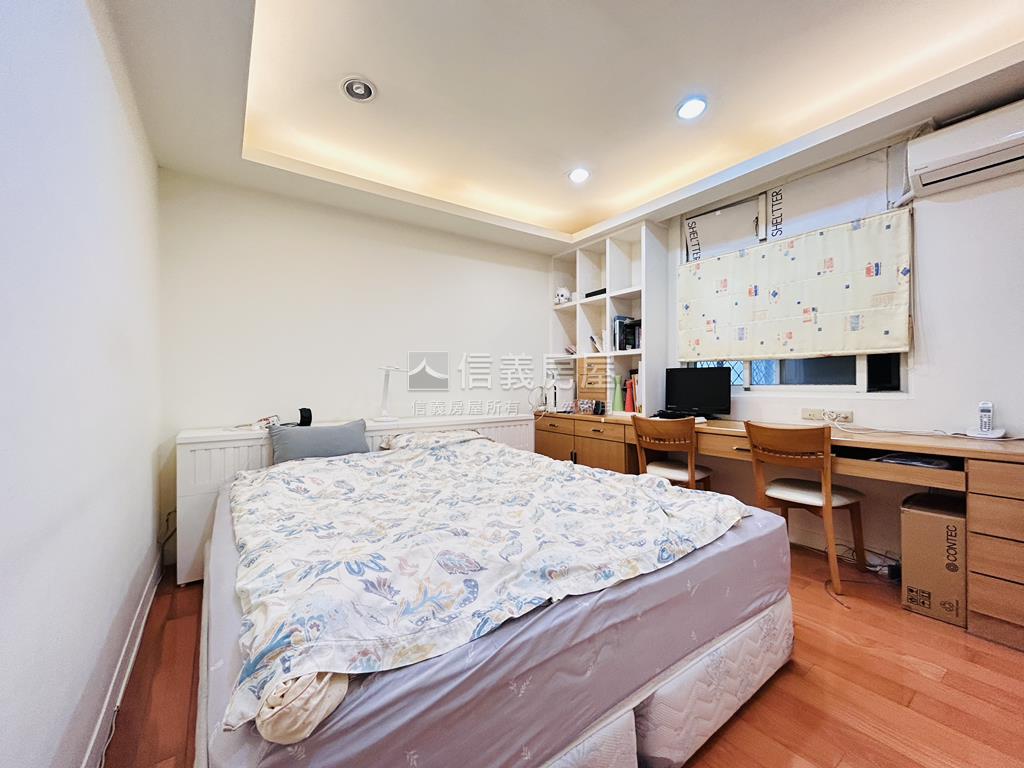 一層一戶邊間三房房屋室內格局與周邊環境