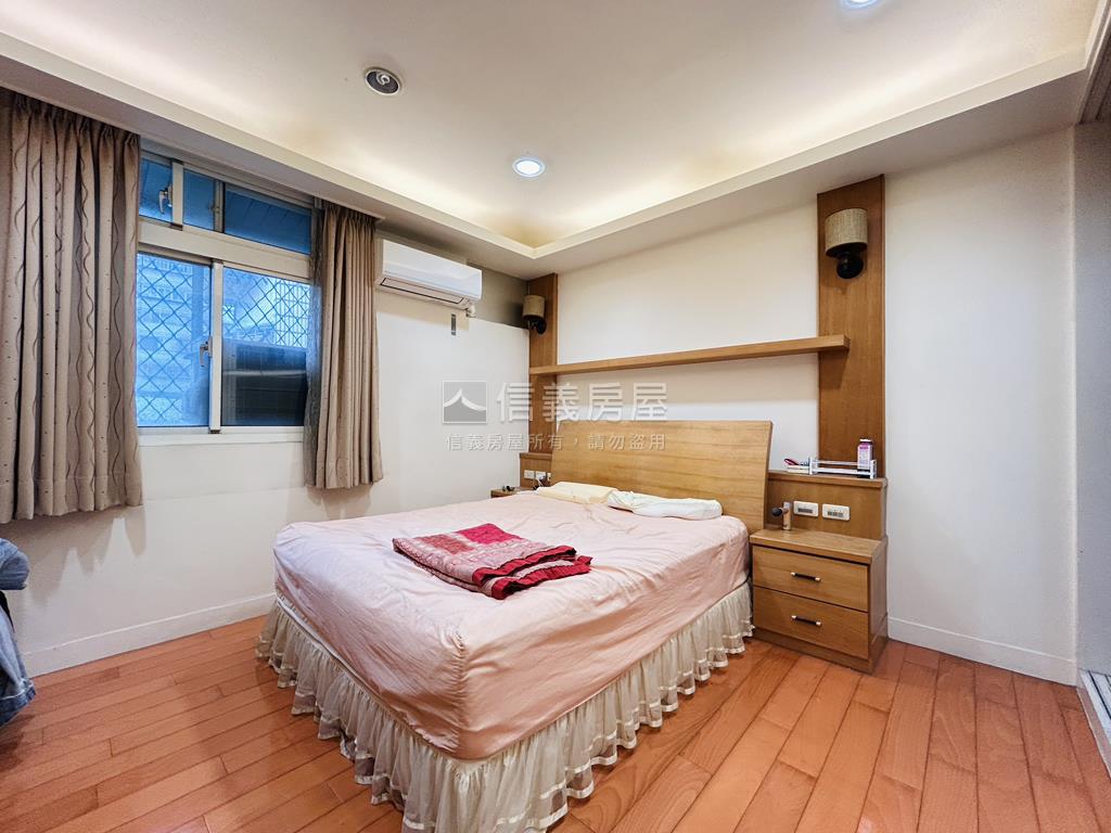 一層一戶邊間三房房屋室內格局與周邊環境