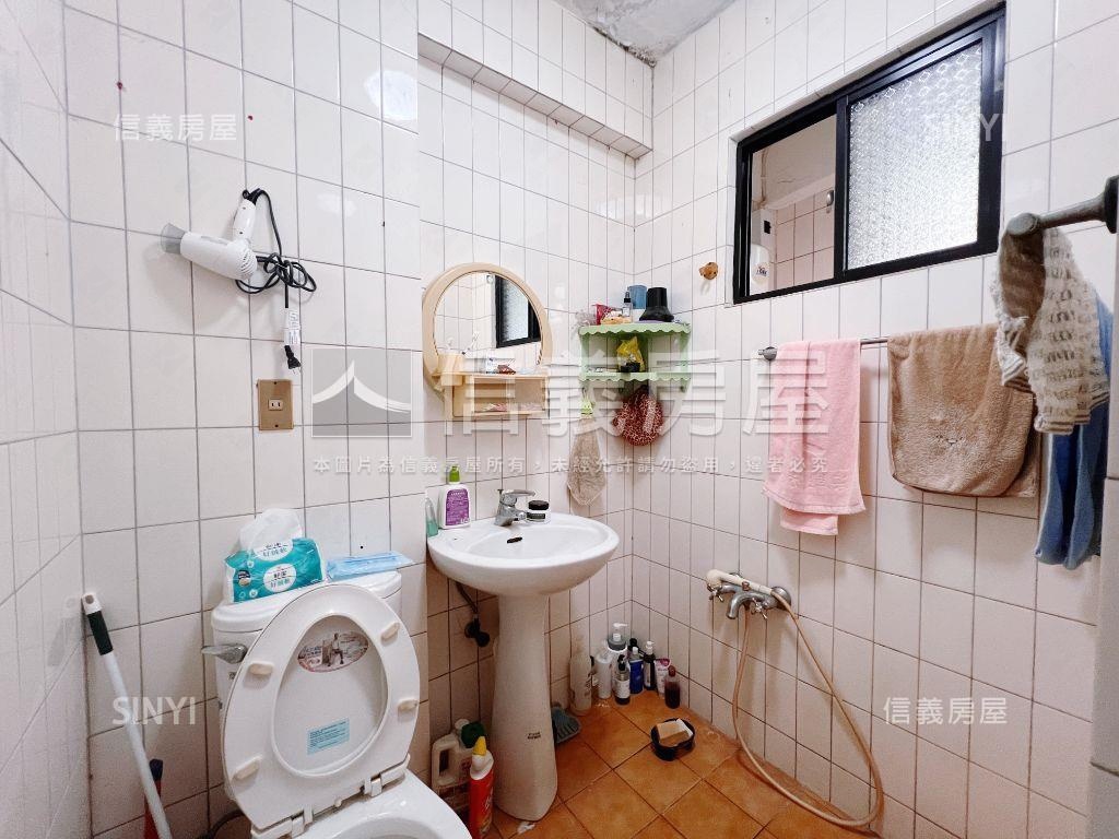 通化稀有傳家透天店面房屋室內格局與周邊環境