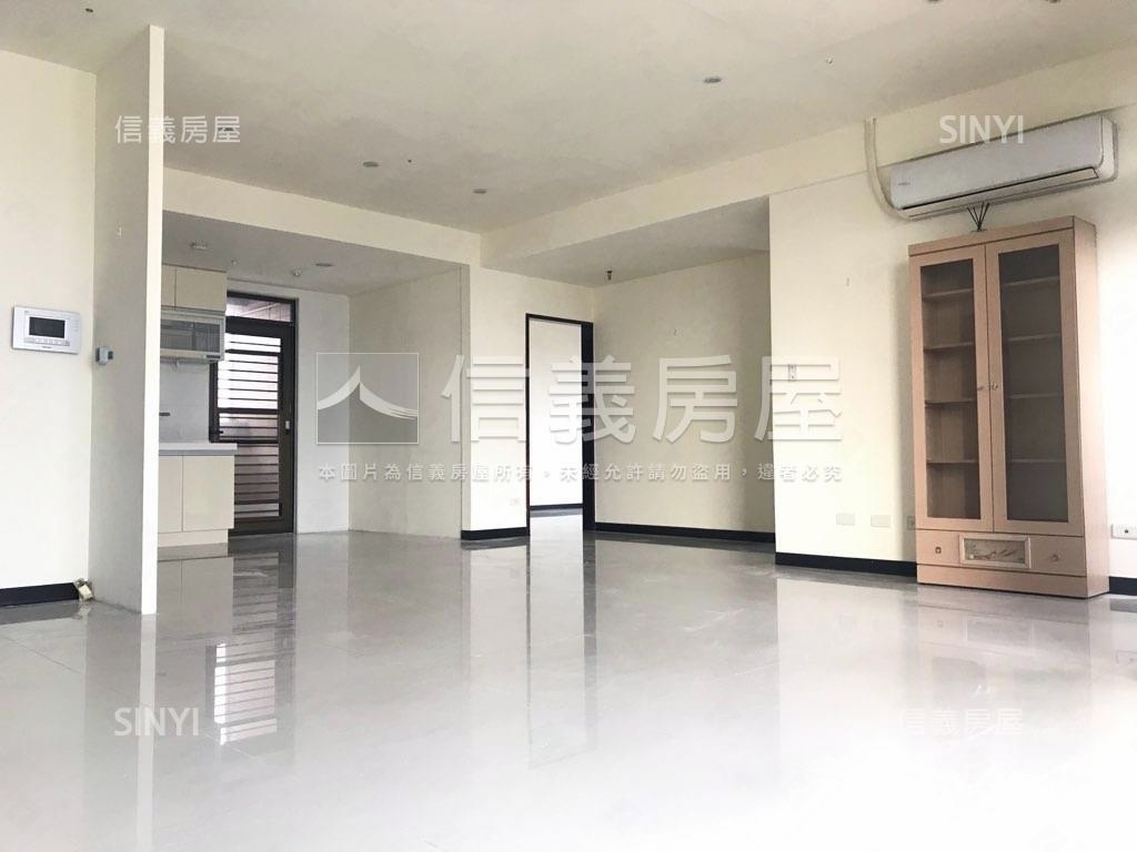 אֵל中華路三面採光電梯房屋室內格局與周邊環境