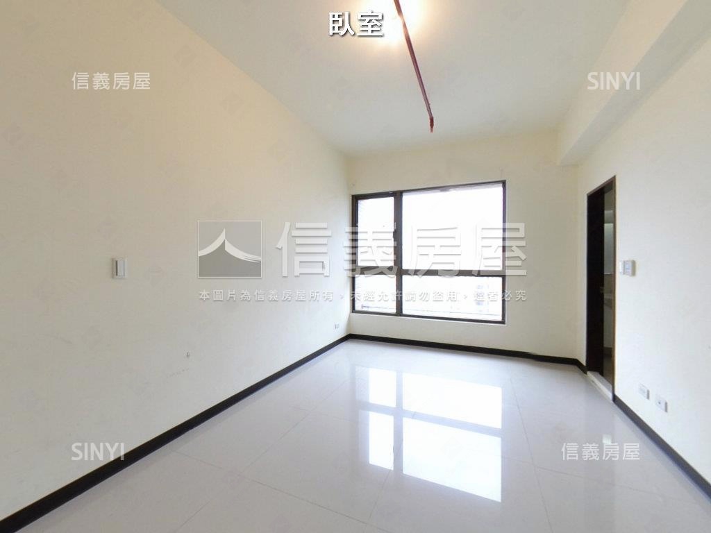 אֵל中華路三面採光電梯房屋室內格局與周邊環境