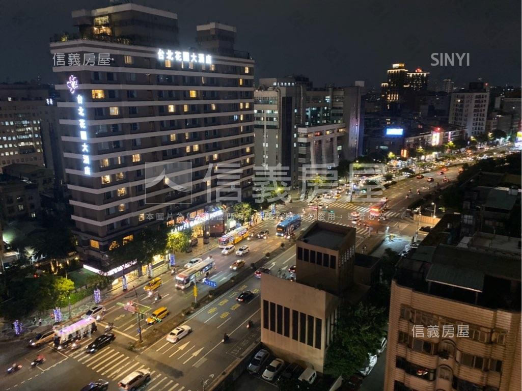 אֵל中華路三面採光電梯房屋室內格局與周邊環境