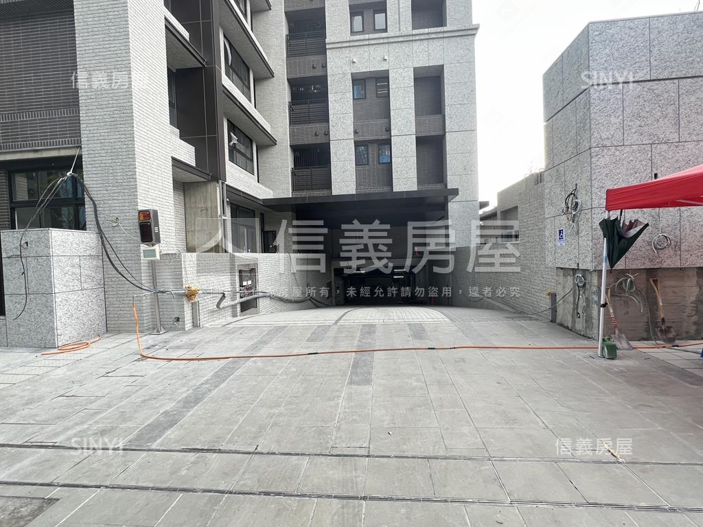 稀有◆碧硯閣２房車位房屋室內格局與周邊環境