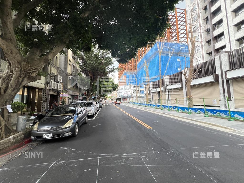 稀有◆碧硯閣２房車位房屋室內格局與周邊環境