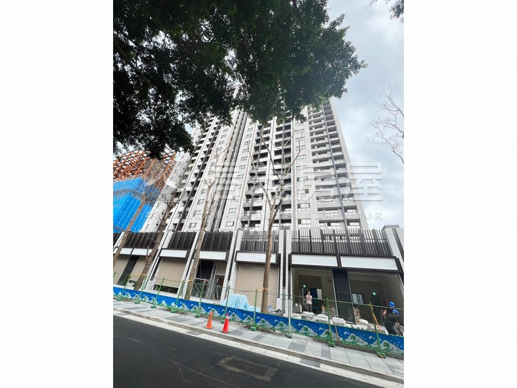 稀有◆碧硯閣２房車位房屋室內格局與周邊環境