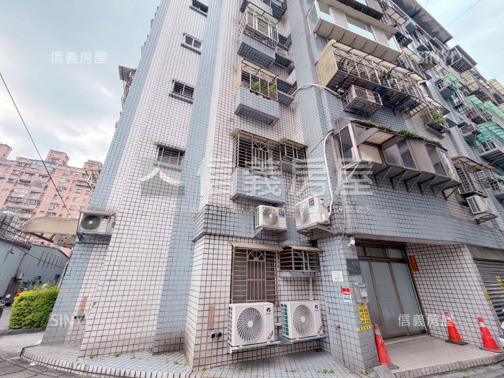 中興路。優質店面附車位房屋室內格局與周邊環境