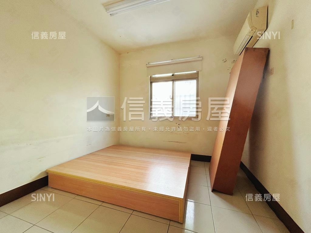 近文山特區成家三房房屋室內格局與周邊環境