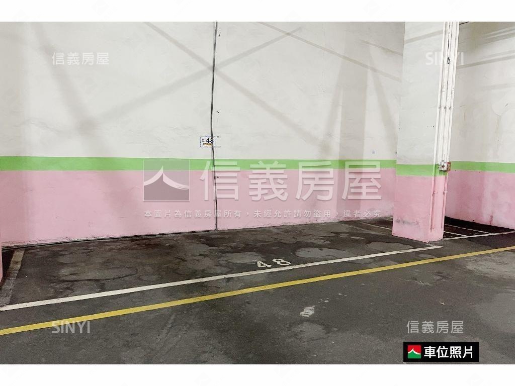 誠售品川挑高美妝大車位房屋室內格局與周邊環境