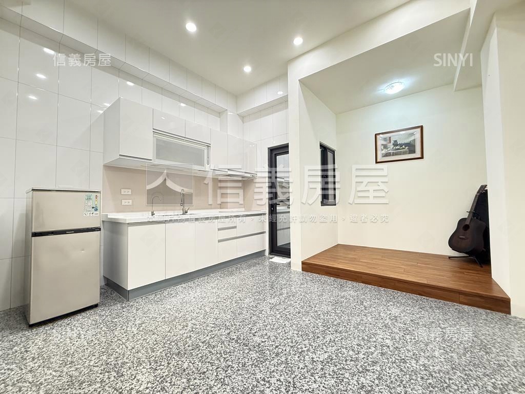 水萍塭獨院約９年車墅房屋室內格局與周邊環境