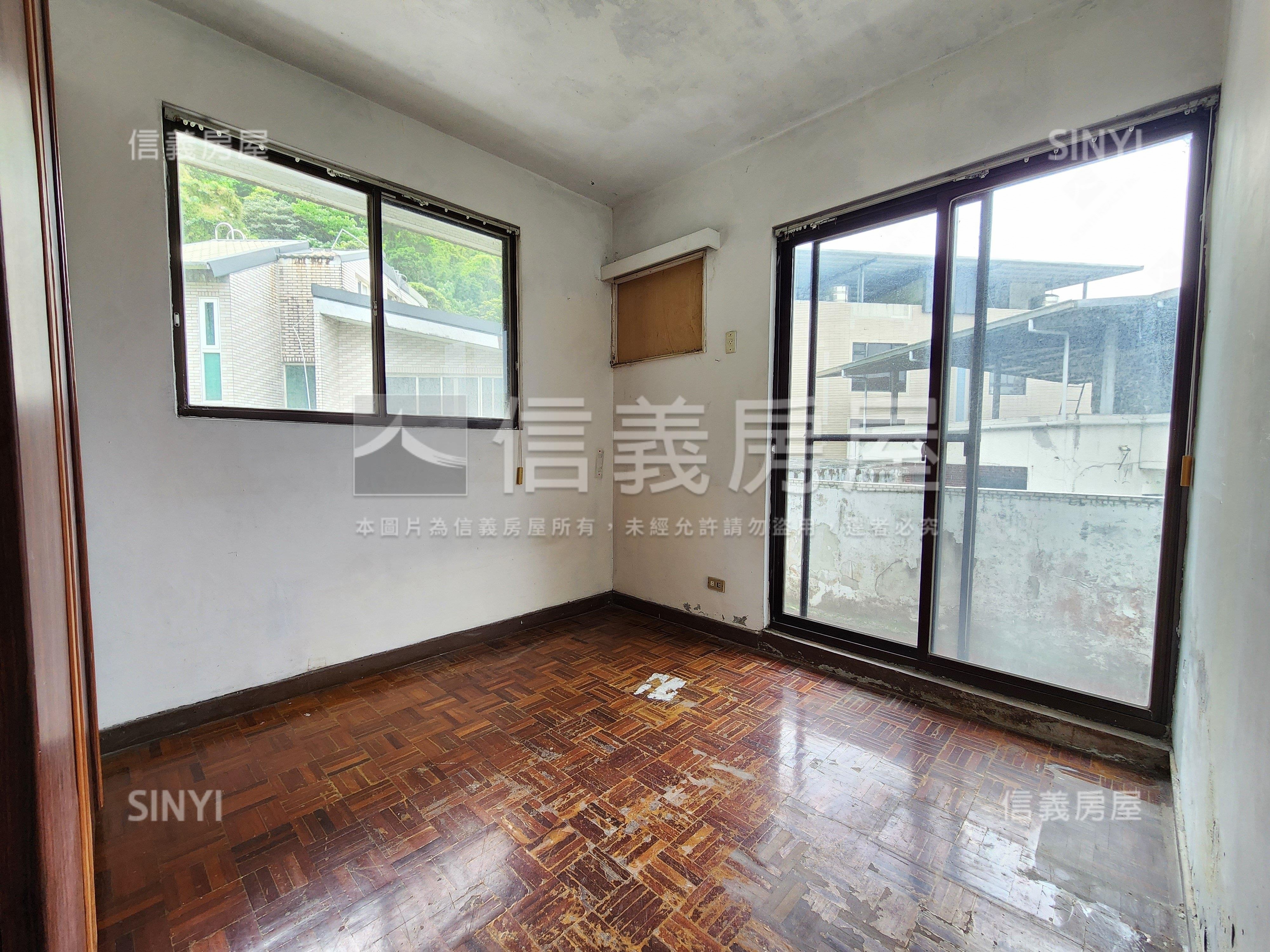 行政園區☆透天別墅房屋室內格局與周邊環境