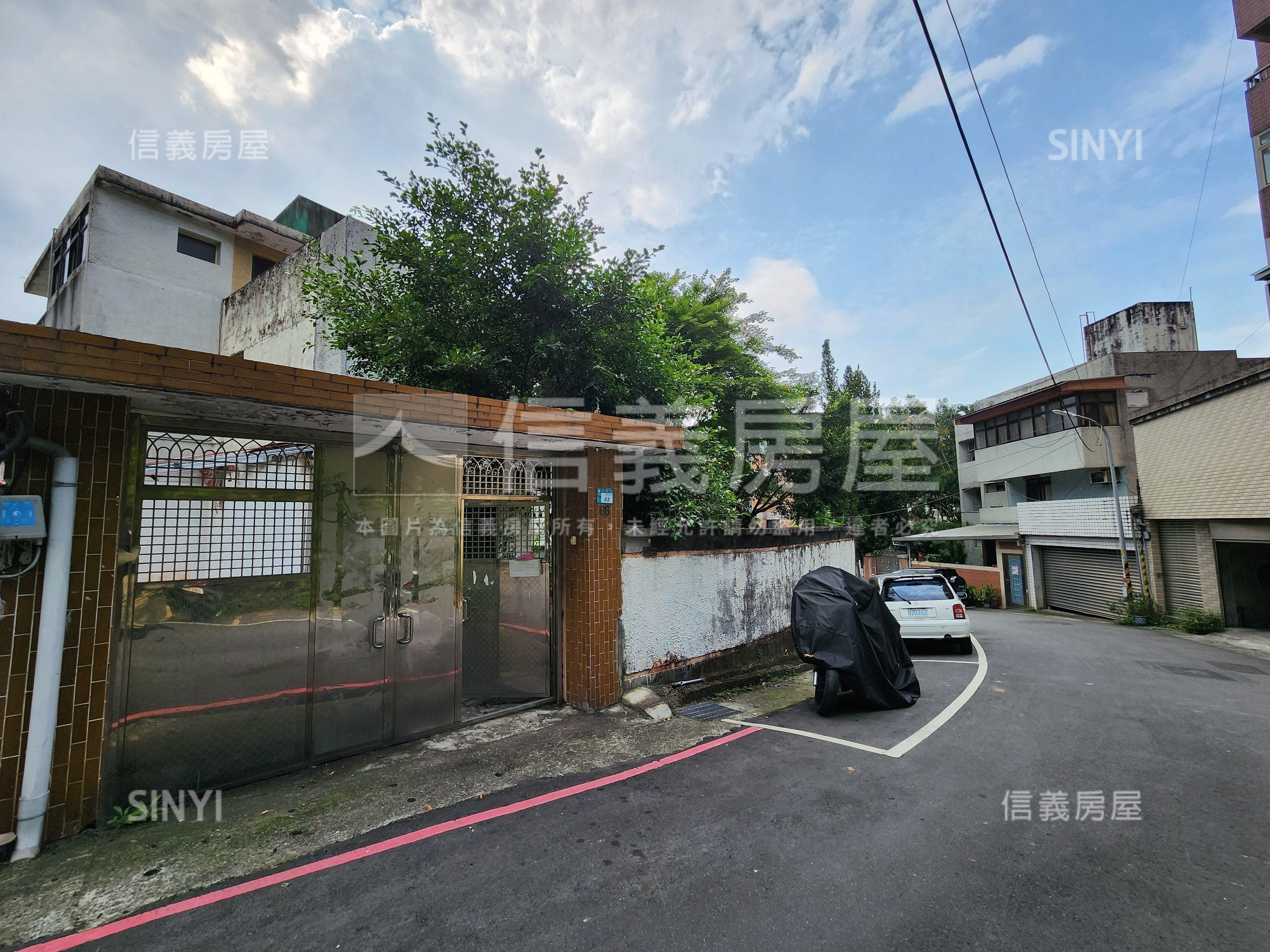 行政園區☆透天別墅房屋室內格局與周邊環境