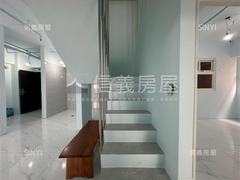 樓中樓景觀美宅房屋室內格局與周邊環境