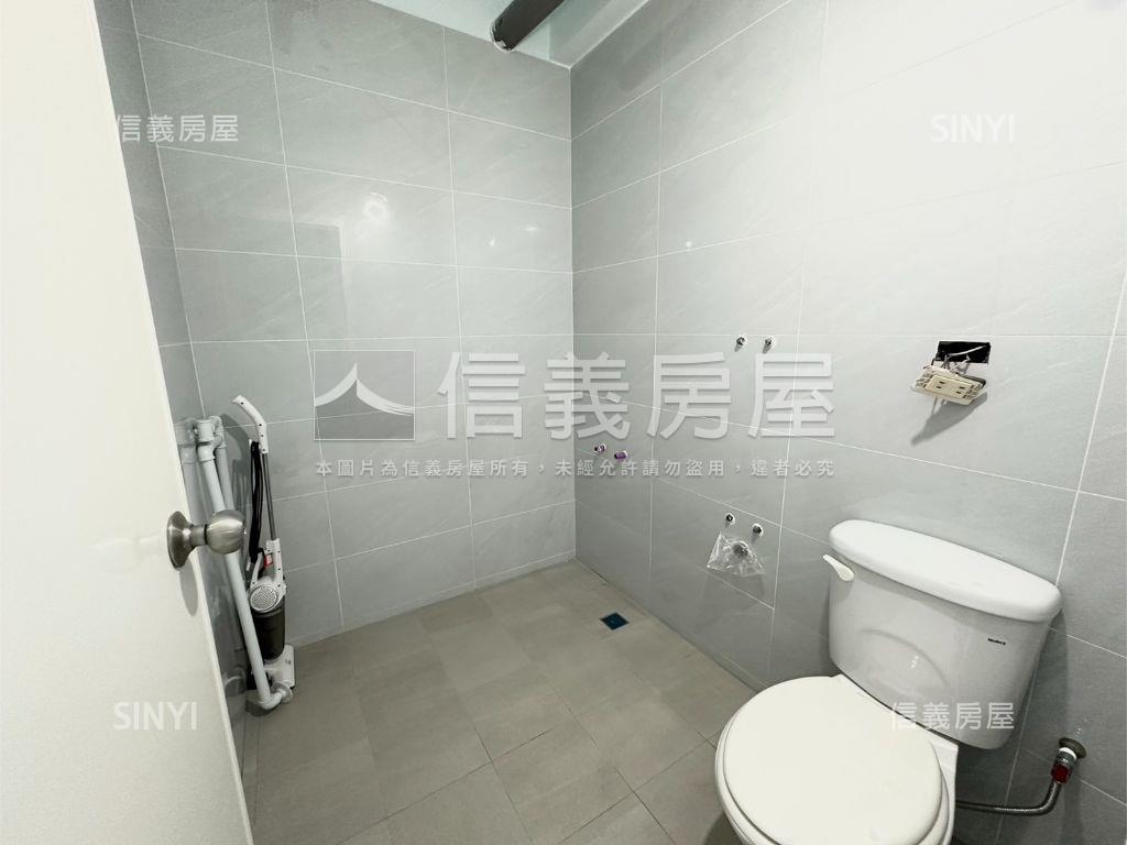 樓中樓景觀美宅房屋室內格局與周邊環境