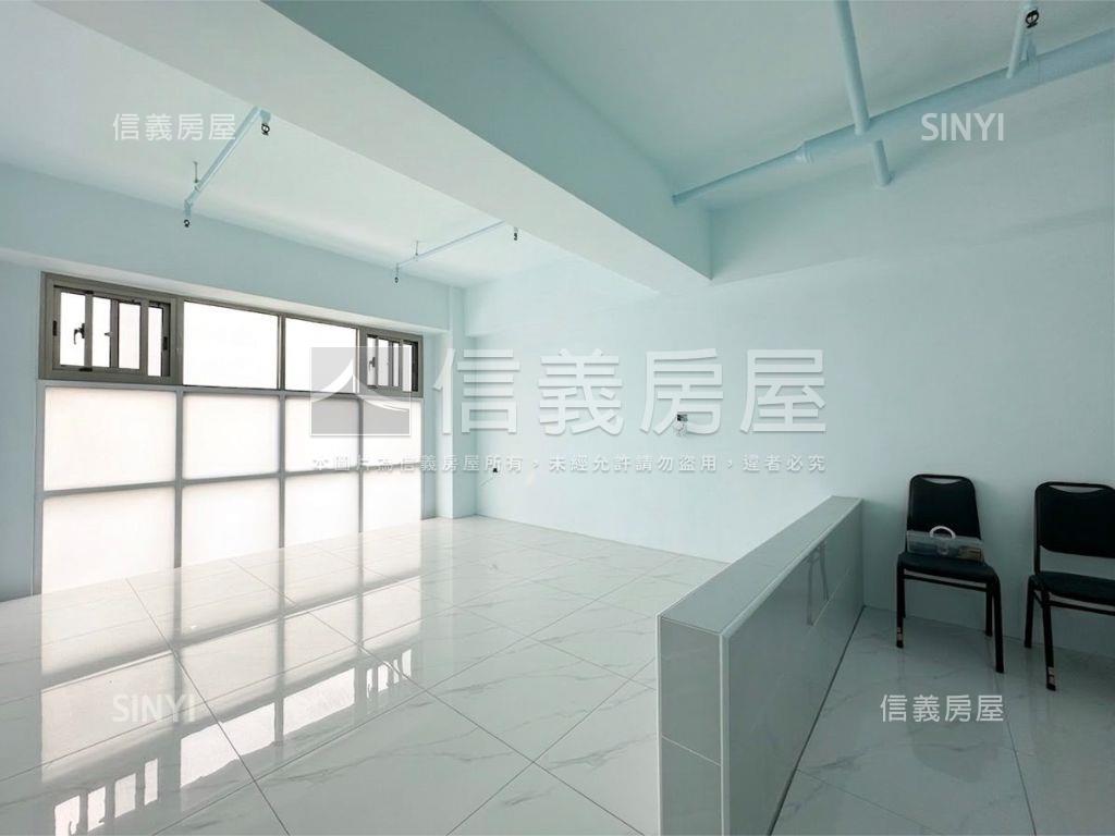 樓中樓景觀美宅房屋室內格局與周邊環境