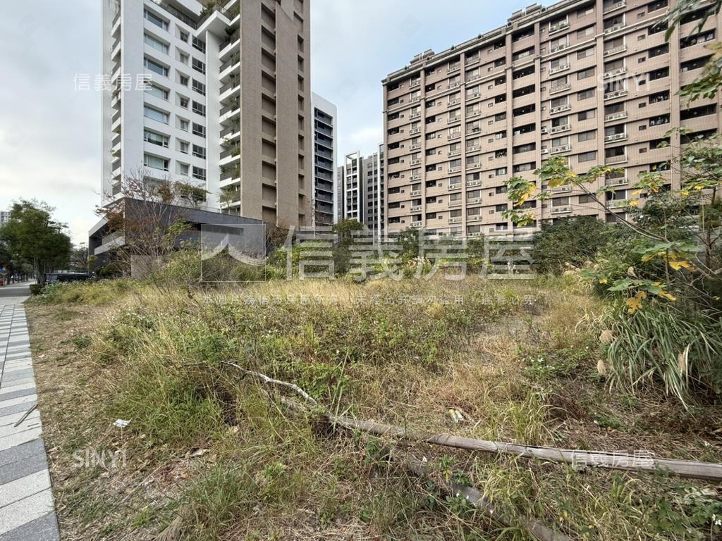 高鐵區大土地房屋室內格局與周邊環境