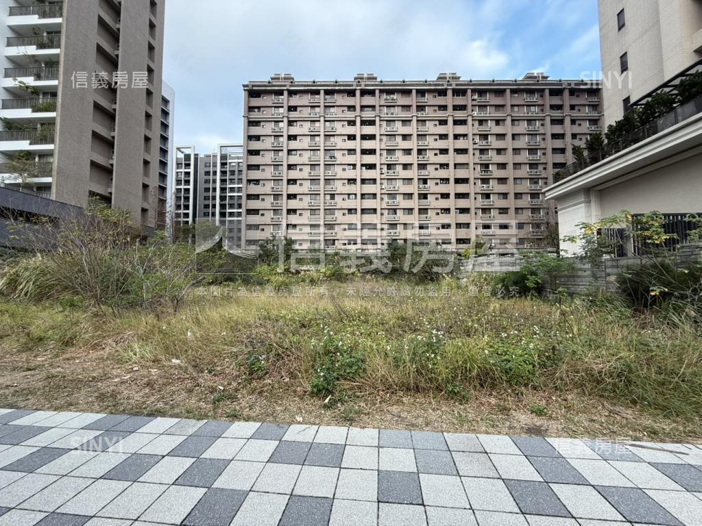 高鐵區大土地房屋室內格局與周邊環境