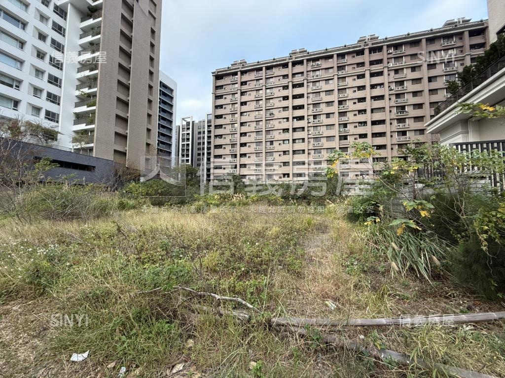 高鐵區大土地房屋室內格局與周邊環境