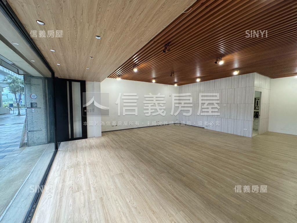 專任安康站前捷運口店面房屋室內格局與周邊環境