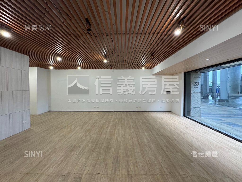 專任安康站前捷運口店面房屋室內格局與周邊環境