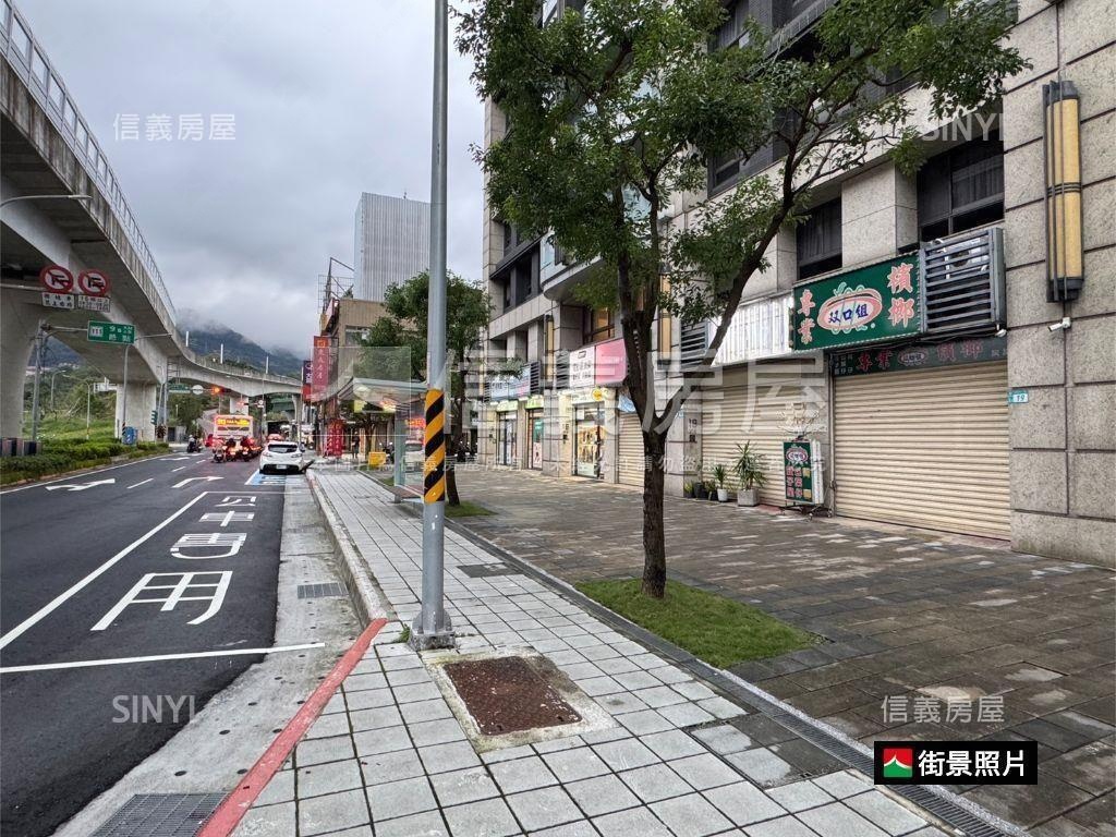 專任安康站前捷運口店面房屋室內格局與周邊環境