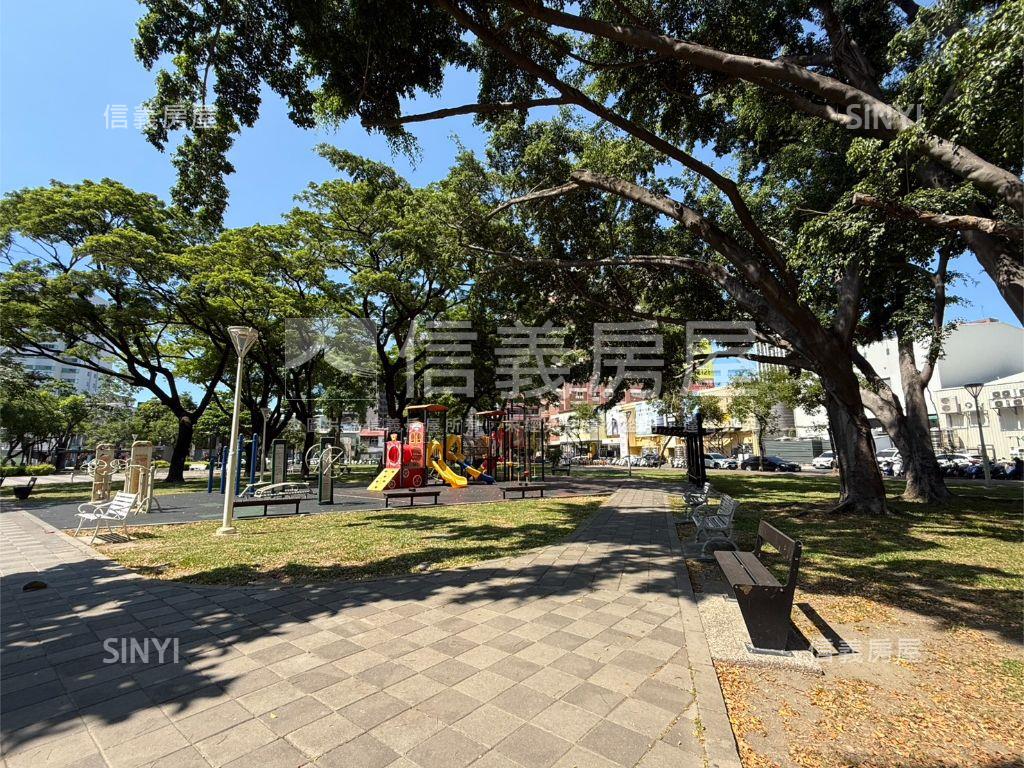 公園小別墅氣質質感美居房屋室內格局與周邊環境
