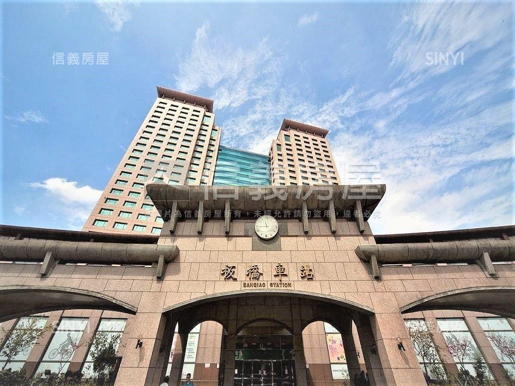 新板特區旁方正優美寓房屋室內格局與周邊環境