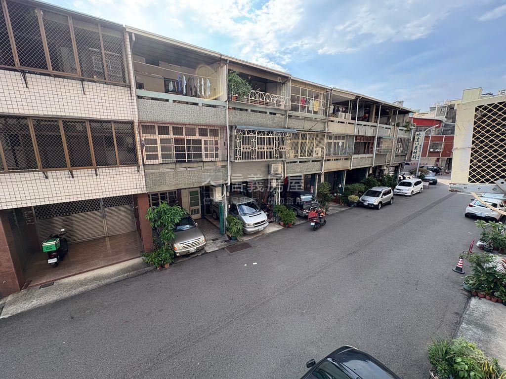 近五權火車站２樓公寓房屋室內格局與周邊環境