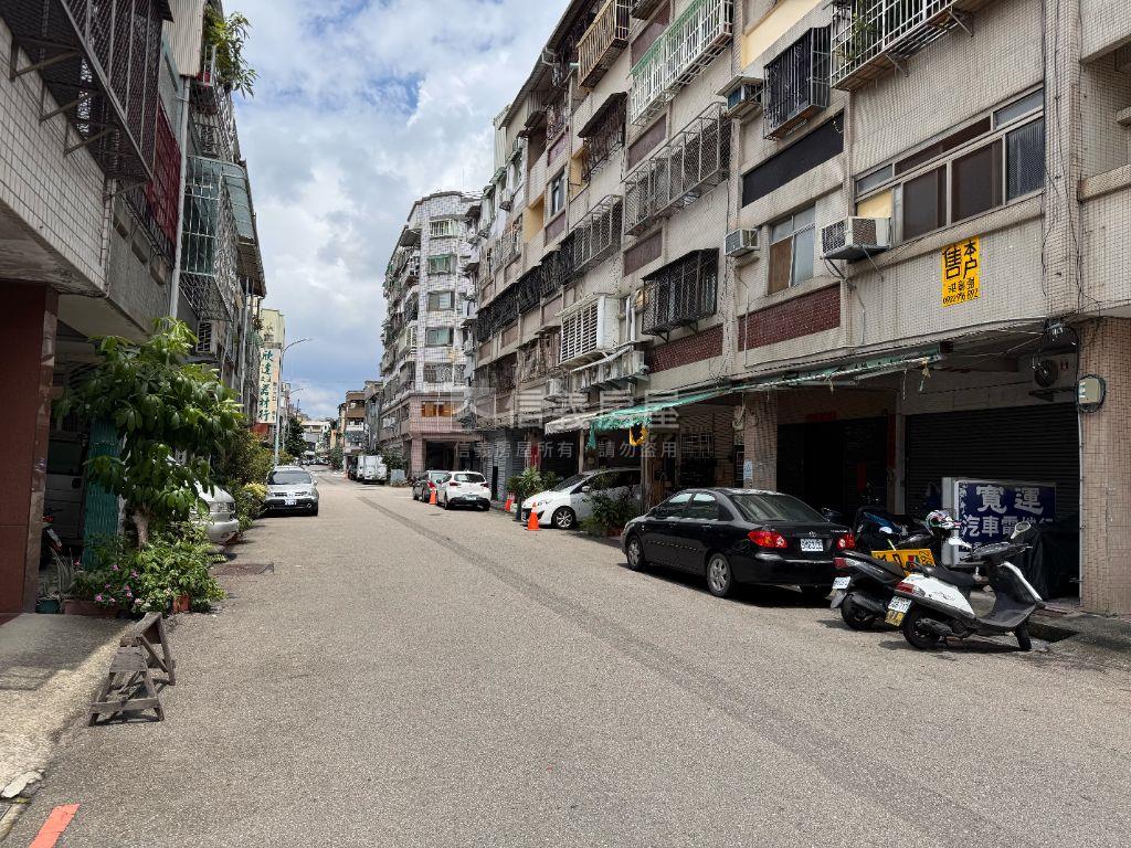 近五權火車站２樓公寓房屋室內格局與周邊環境