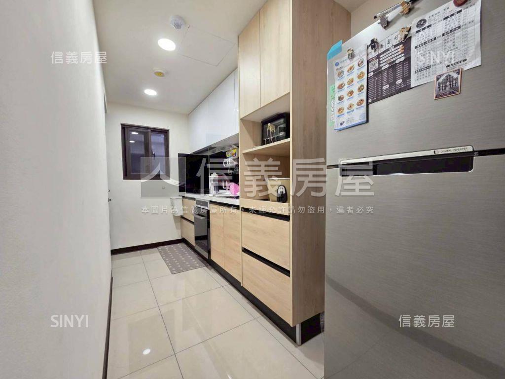 福爾摩沙質感裝潢三房車位房屋室內格局與周邊環境