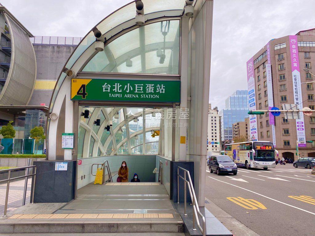 八德黃金路段角間金店房屋室內格局與周邊環境