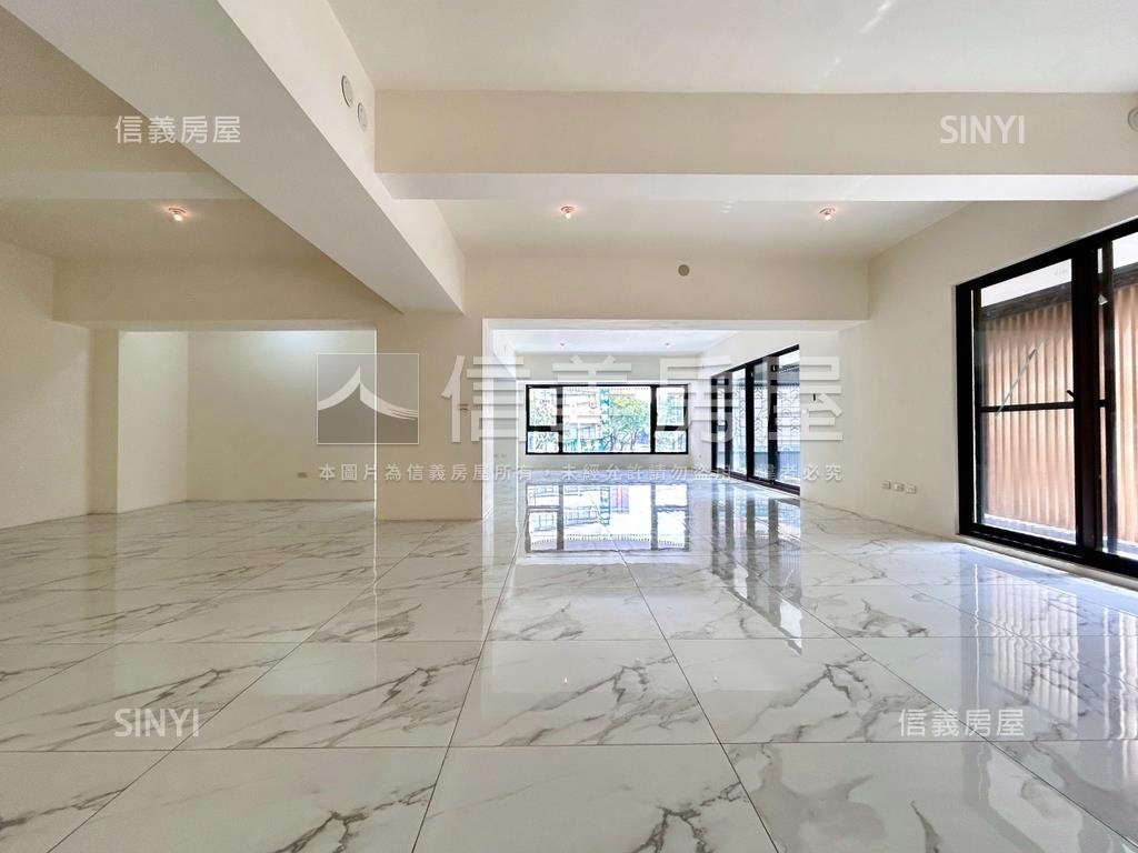 亞灣區霸氣三角窗房屋室內格局與周邊環境