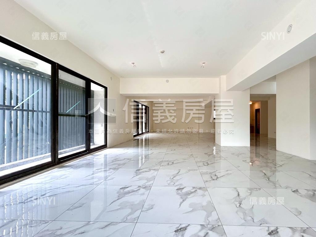 亞灣區霸氣三角窗房屋室內格局與周邊環境