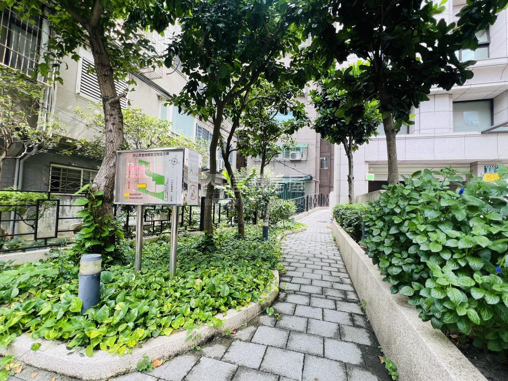 獨Ω新埔輕奢風方正三房車房屋室內格局與周邊環境