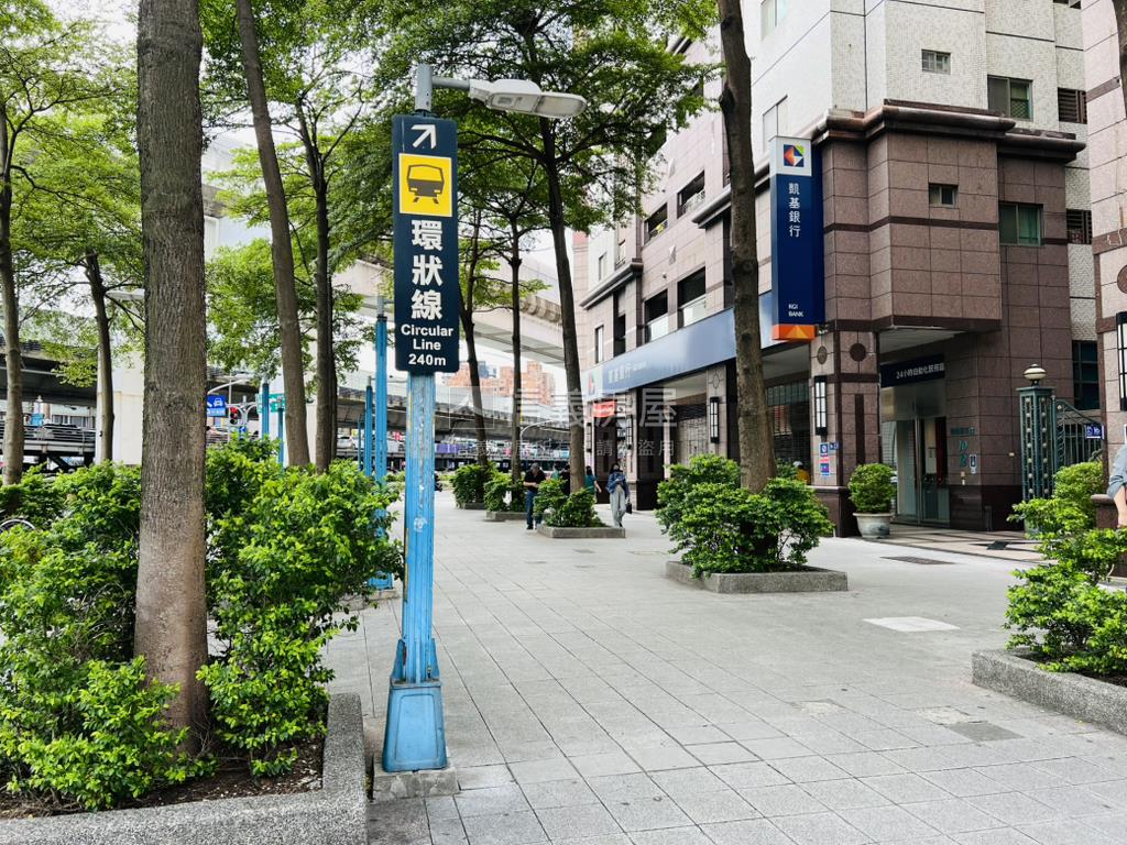 獨Ω新埔輕奢風方正三房車房屋室內格局與周邊環境