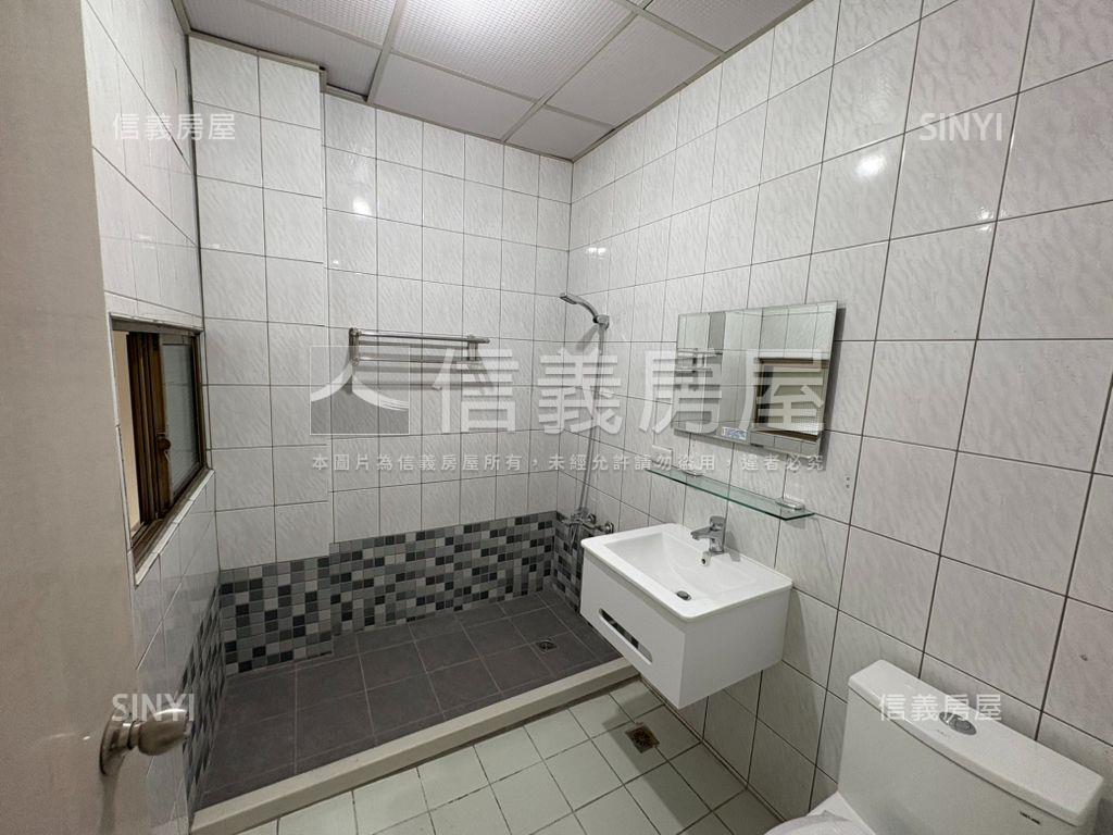 近泰和公園透天房屋室內格局與周邊環境