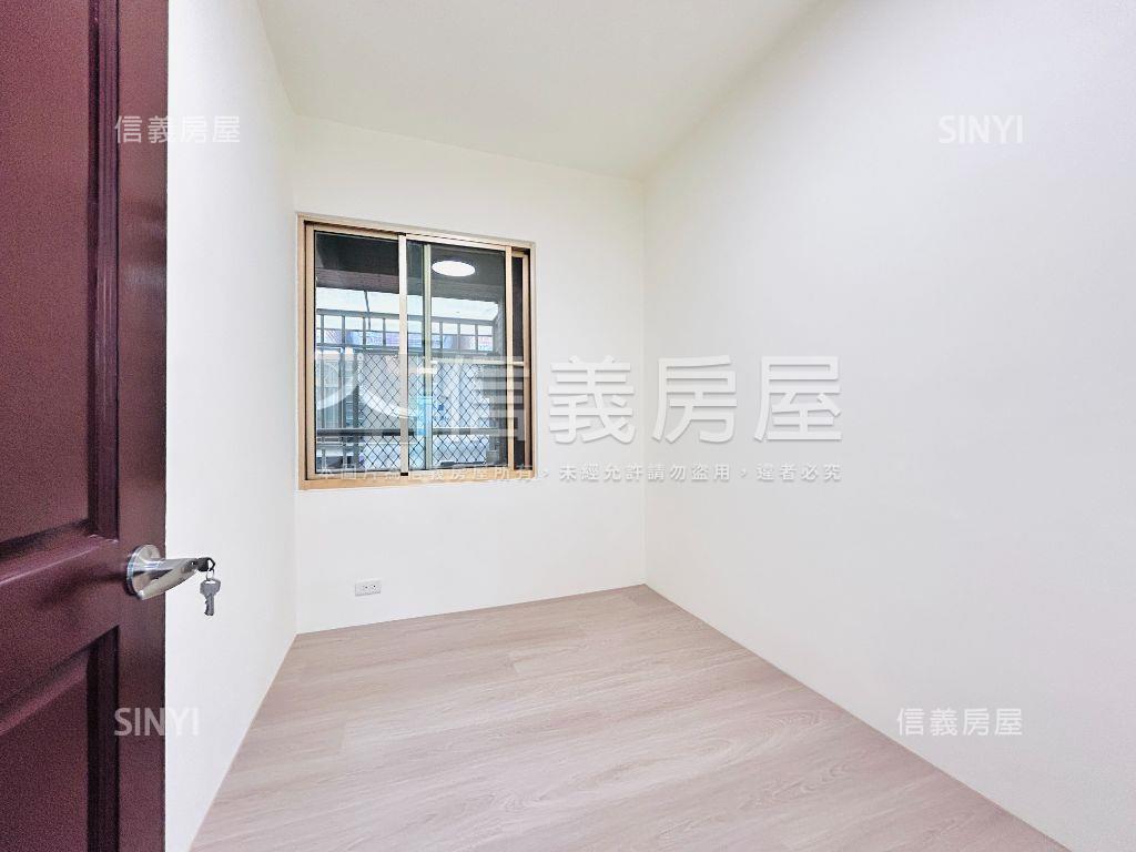 專任大聯邦大車位房屋室內格局與周邊環境