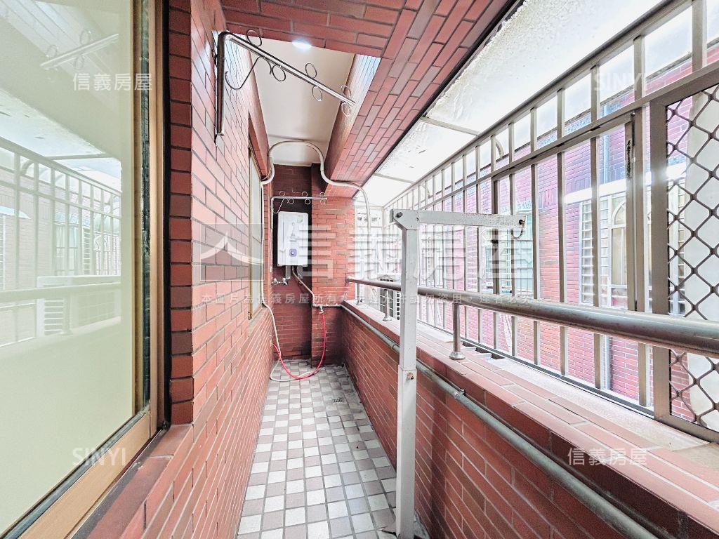 專任大聯邦大車位房屋室內格局與周邊環境