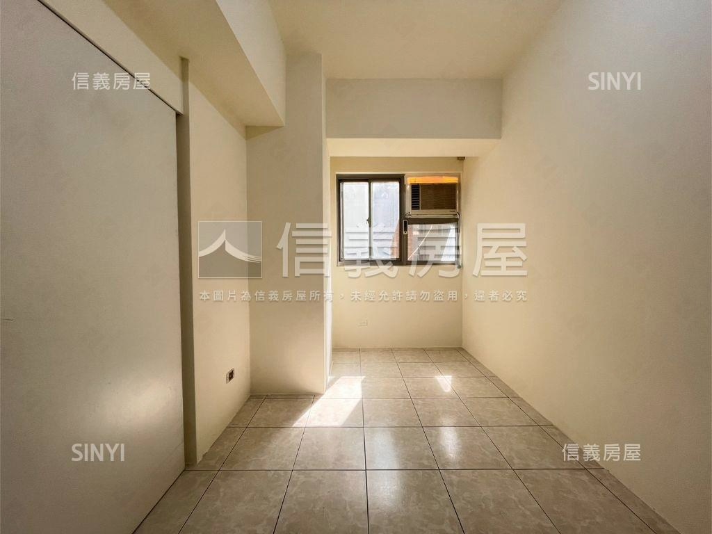 親水公園高樓層四房有車位房屋室內格局與周邊環境