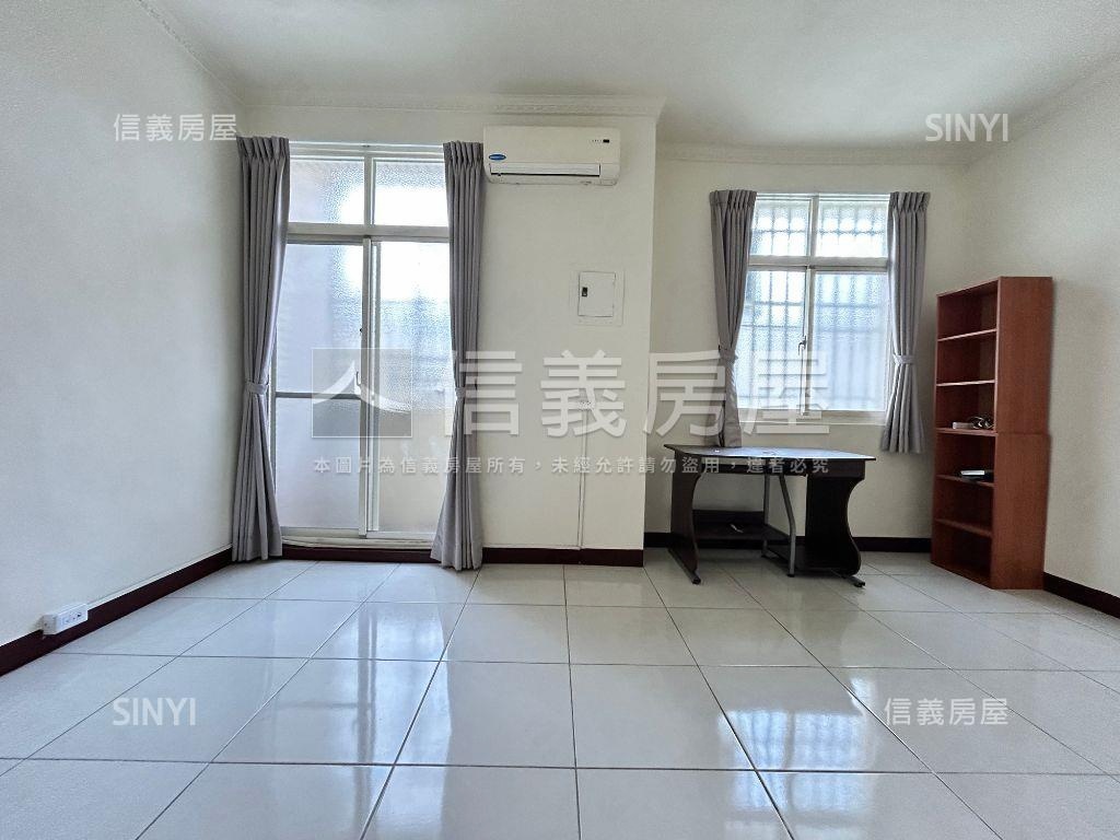 近仁化路大面寬臨路透天房屋室內格局與周邊環境