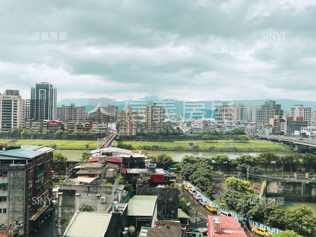 玉河苑天闊河景大三房房屋室內格局與周邊環境