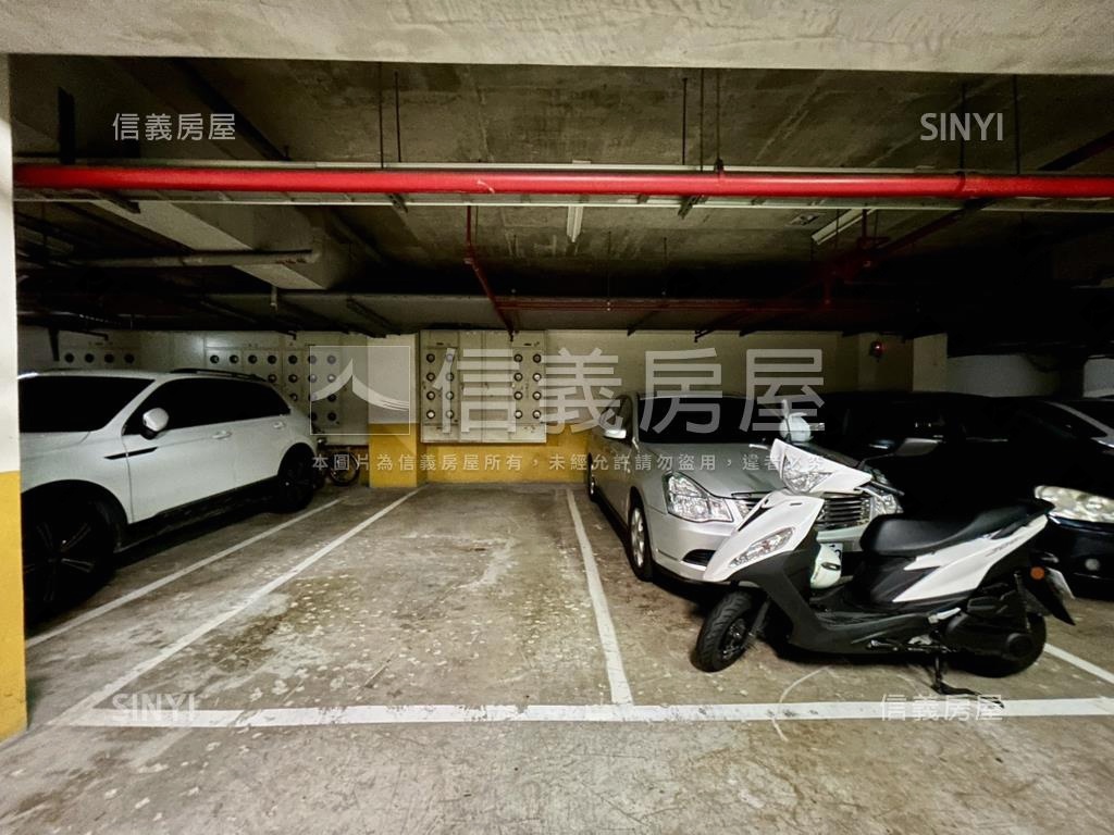 園區俠客稀有出售附車位房屋室內格局與周邊環境