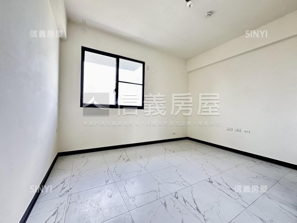 近南科全新未住透天房屋室內格局與周邊環境