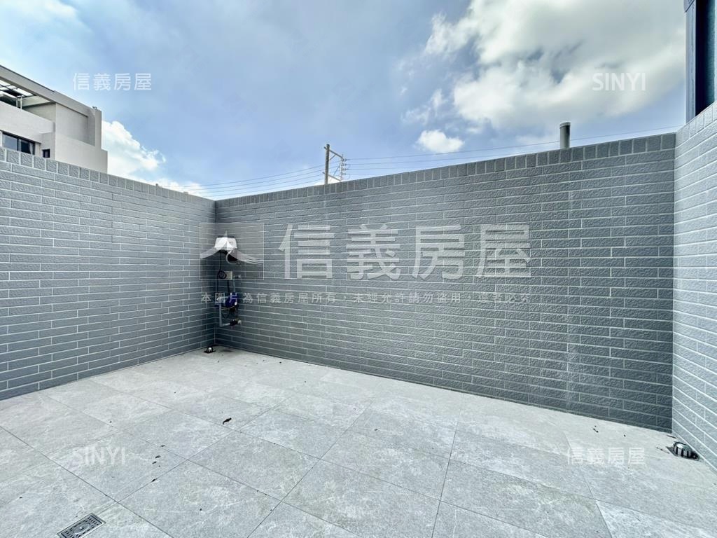 近南科全新未住透天房屋室內格局與周邊環境