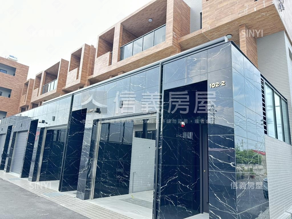 近南科全新未住透天房屋室內格局與周邊環境