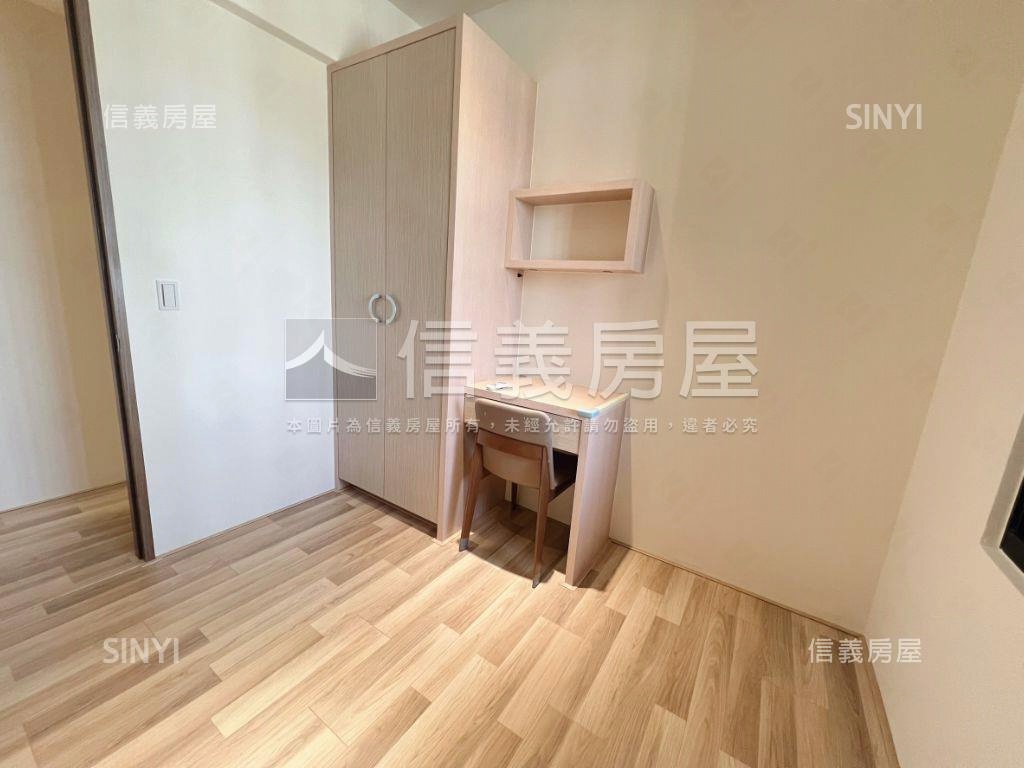 巨人愛家美裝潢視野戶房屋室內格局與周邊環境