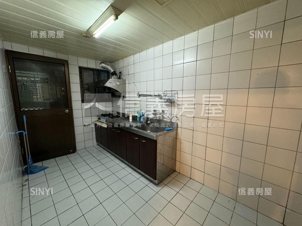 公甲美三房房屋室內格局與周邊環境