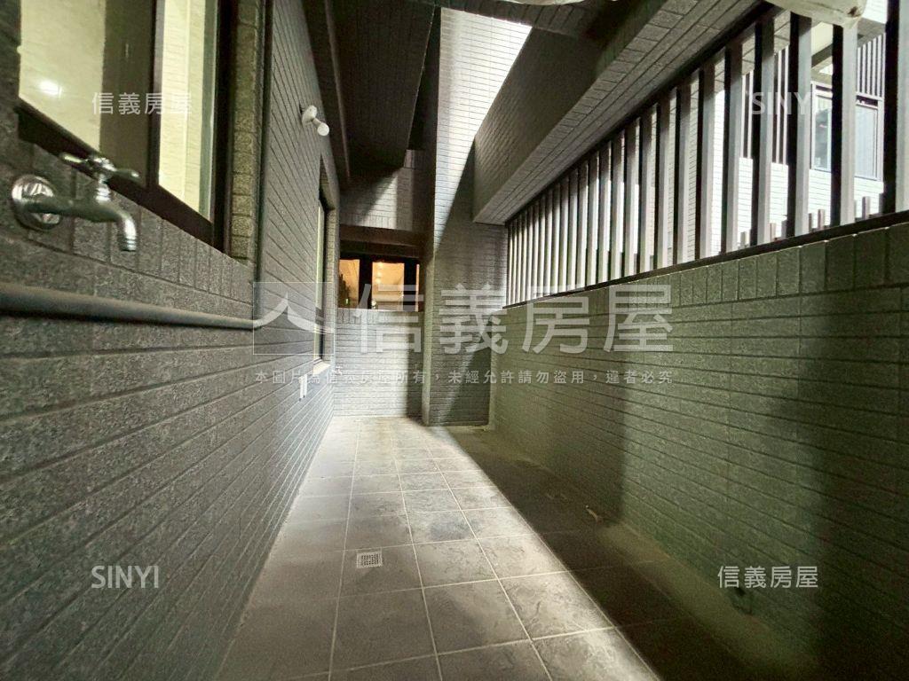 富宇世界花園兩房平車房屋室內格局與周邊環境