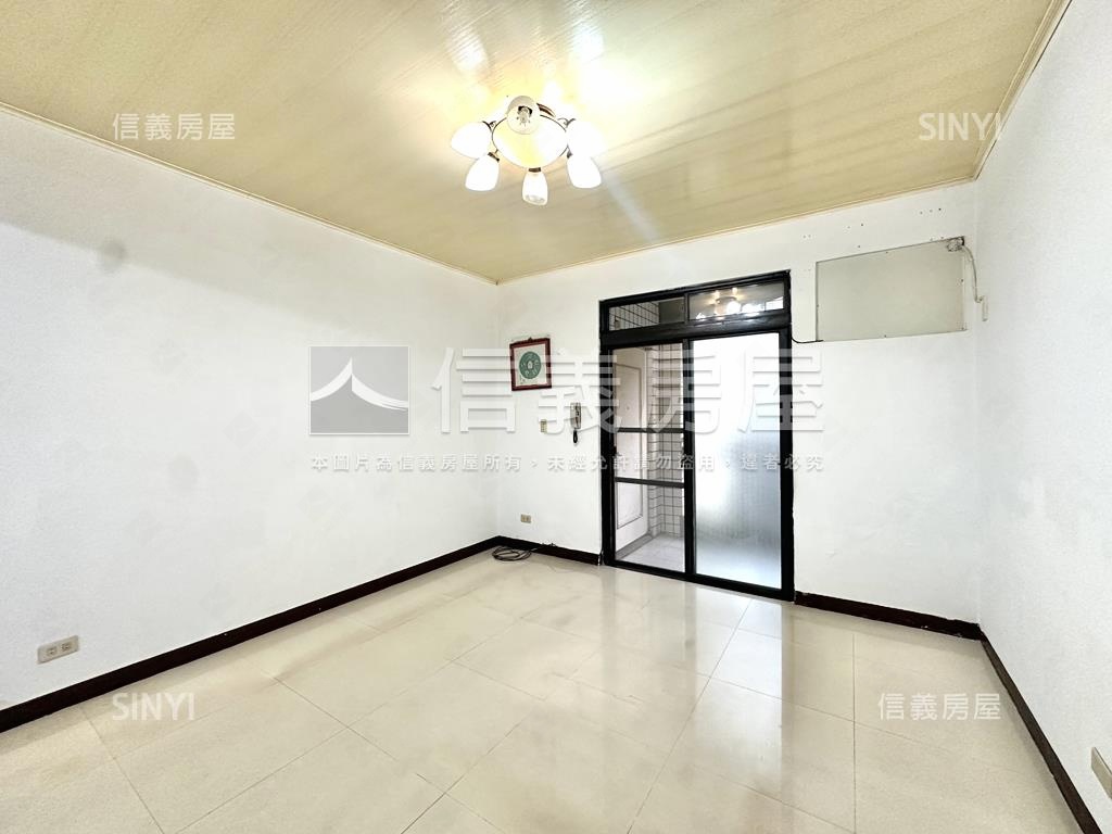 新專任⭐國泰格局三房雙衛房屋室內格局與周邊環境